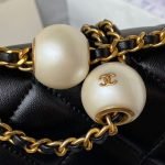 Chanel AS4868 Mini Flap Bag Pearl Lambskin Faux Pearl & Gold Metal Black AS4868 u9ed1 product photo 3
