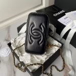 Chanel AP3940 Lambskin Cosmetic Bag Shiny Lambskin Enamel & Gold Metal Black AP3940 u9ed1u827 product photo 4