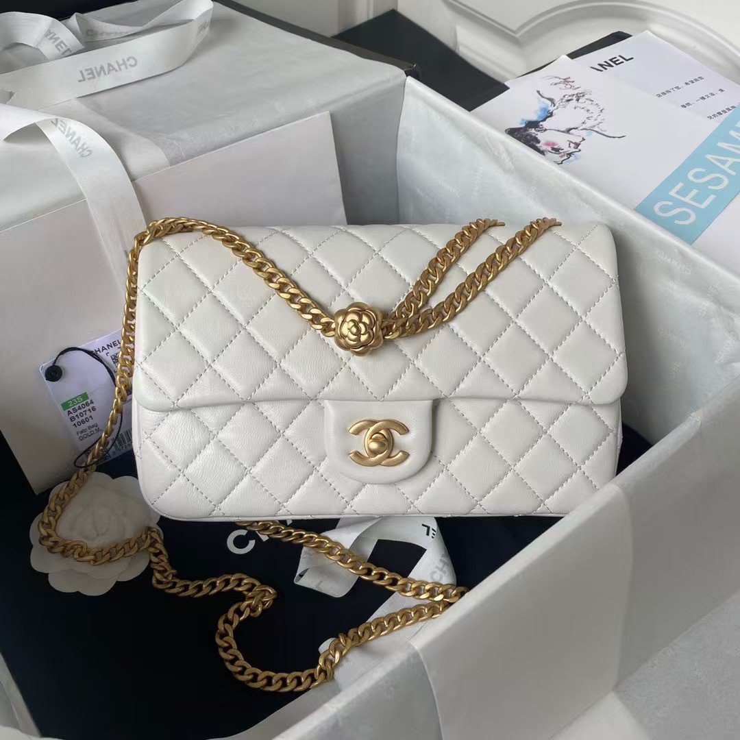 Chanel 23S AS4064 Camellia Embossed Chain Lambskin Flap Bag White AS4064 u767du8272 product photo 1