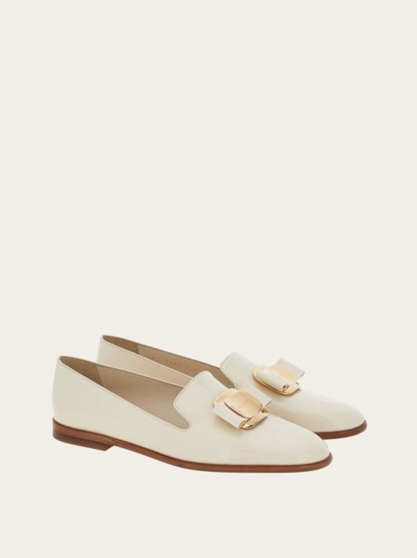 New Vara plate loafer