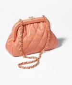 Chanel Clutch AS4717 B17000 NY560 product photo 2