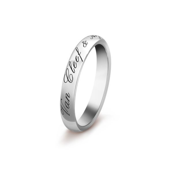 Tendrement Signature wedding band