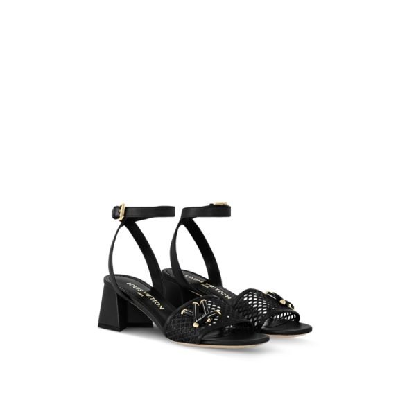 Shake Sandal 1AD0EV product photo 1