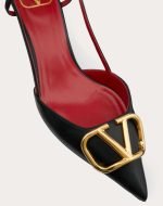 VLOGO SIGNATURE CALFSKIN SLINGBACK PUMP 40MM / 1.6 IN. product photo 2