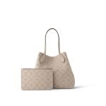 Louis Vuitton Blossom MM M21852 product photo 5